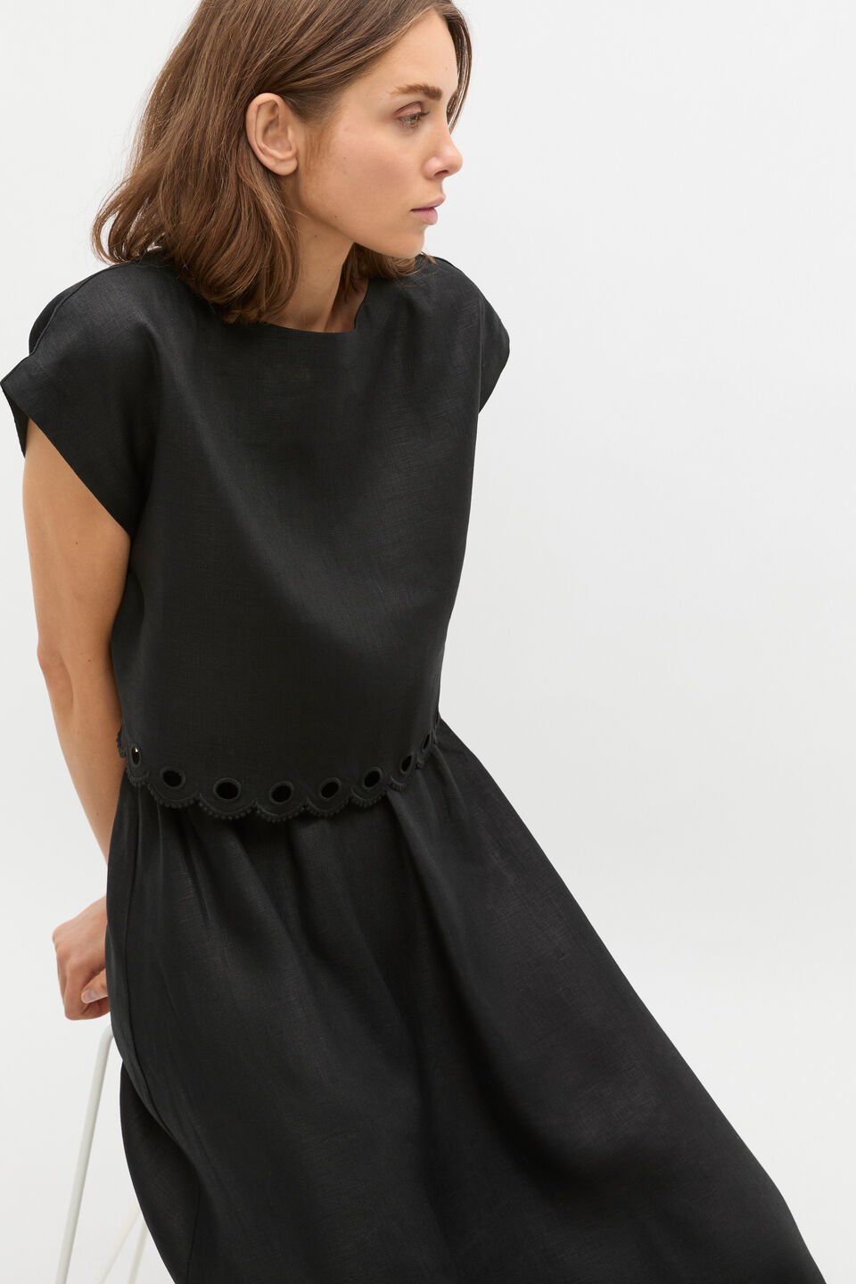 Linen Embroidered Tee  Black