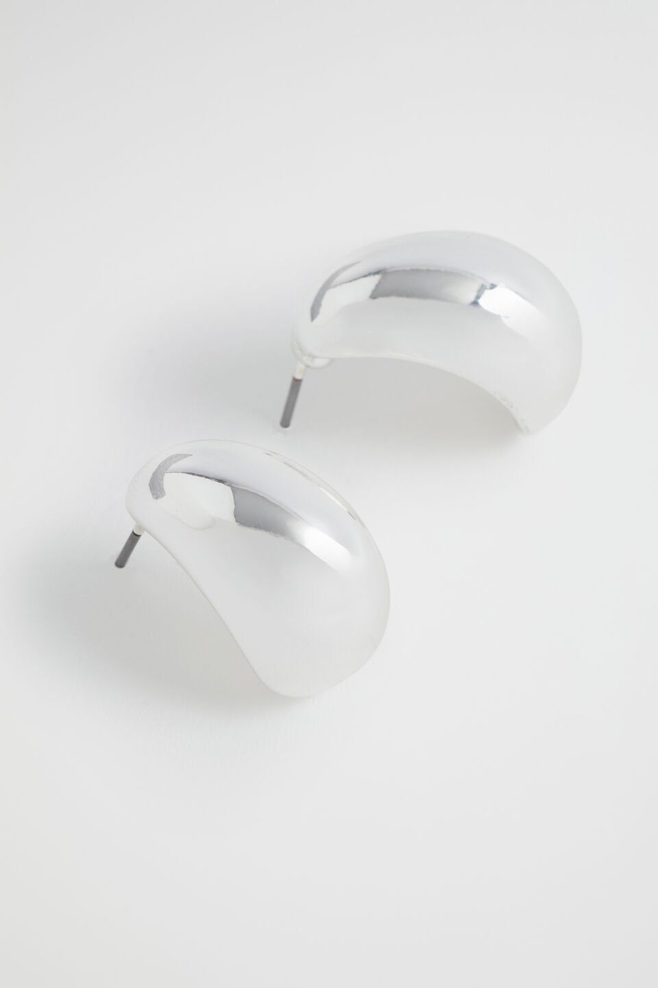 Curved Earring  Silver