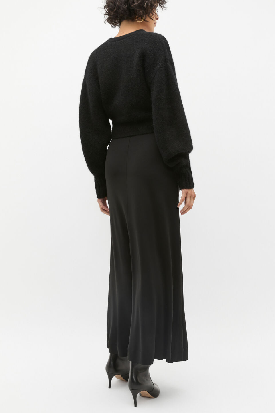 Lofty Wrap Buckle Knit  Black