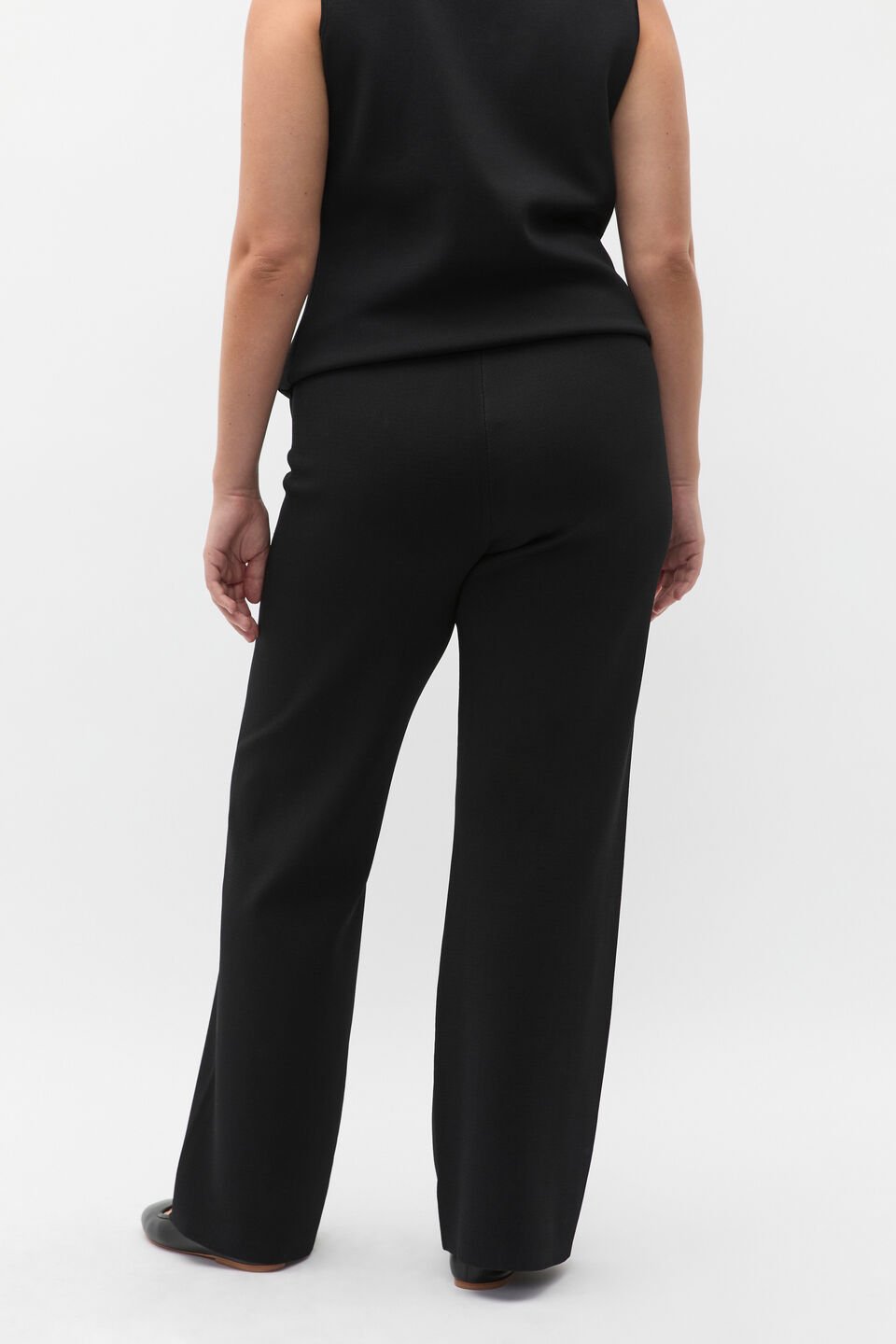 Crepe Knit Pant  Black