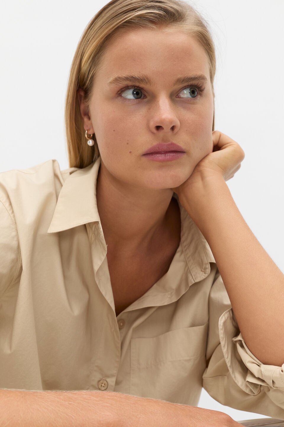 Longline Poplin Shirt  Latte