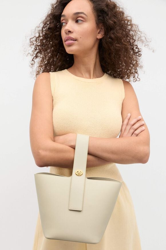 Hand Held Detail Bag  Tofu  hi-res