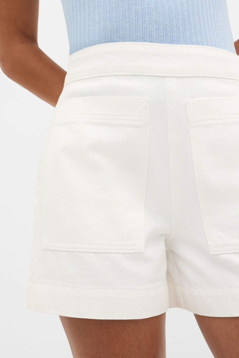Patch Pocket Cotton Short  White