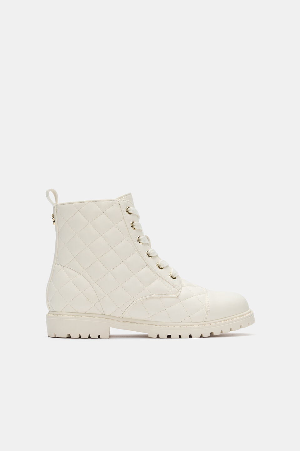 Quilted Hiking Boot  Classic Cream