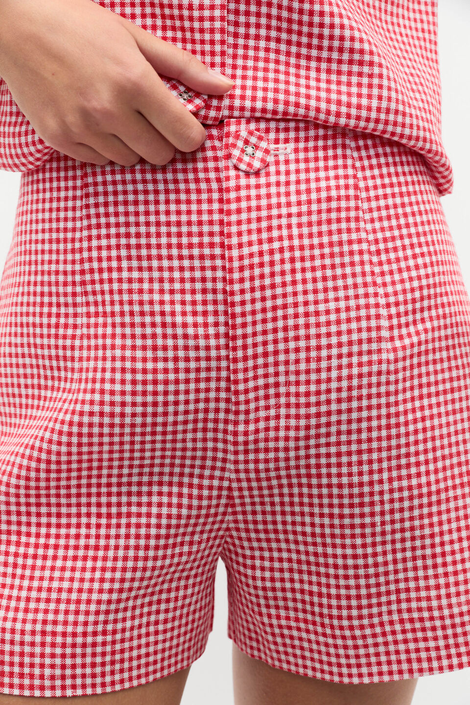 Gingham Linen Short  Electric Crimson Gingham