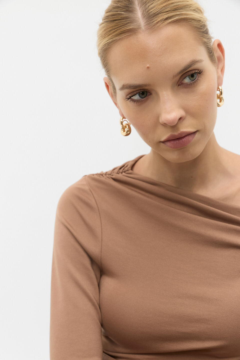 Round Drop Hoop  Gold