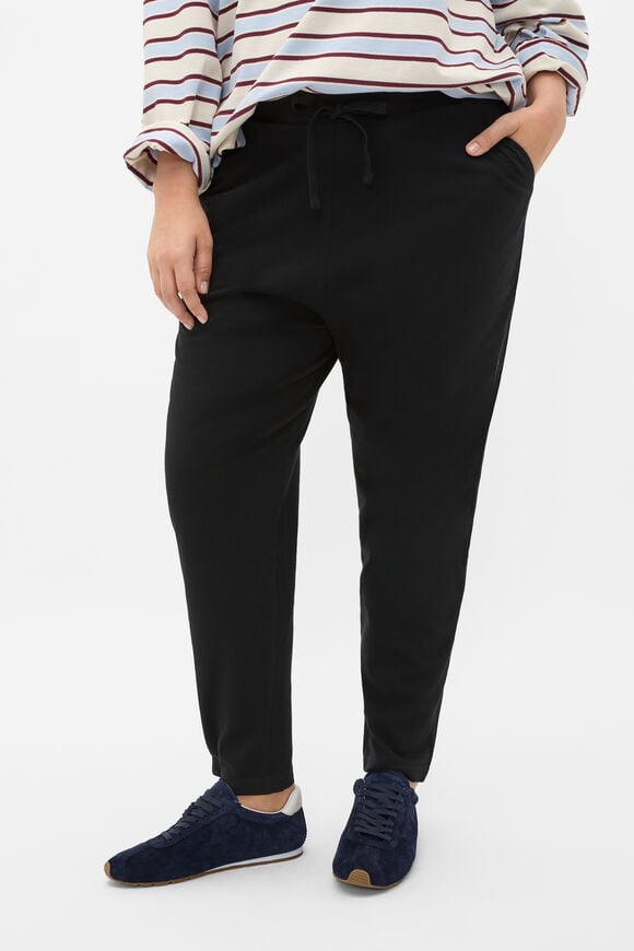 Core Heritage Jersey Trackpant  Black  hi-res