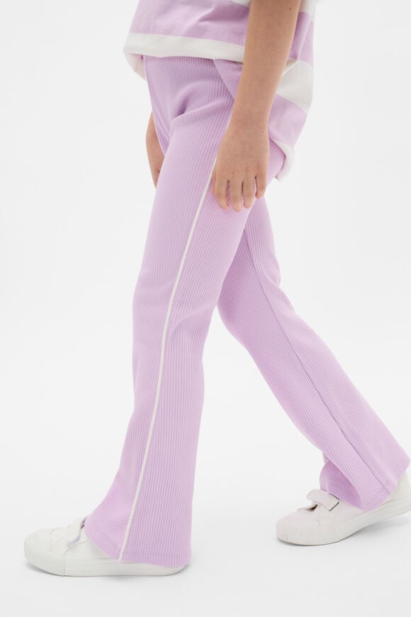 Piped Kick Flare  Orchid  hi-res