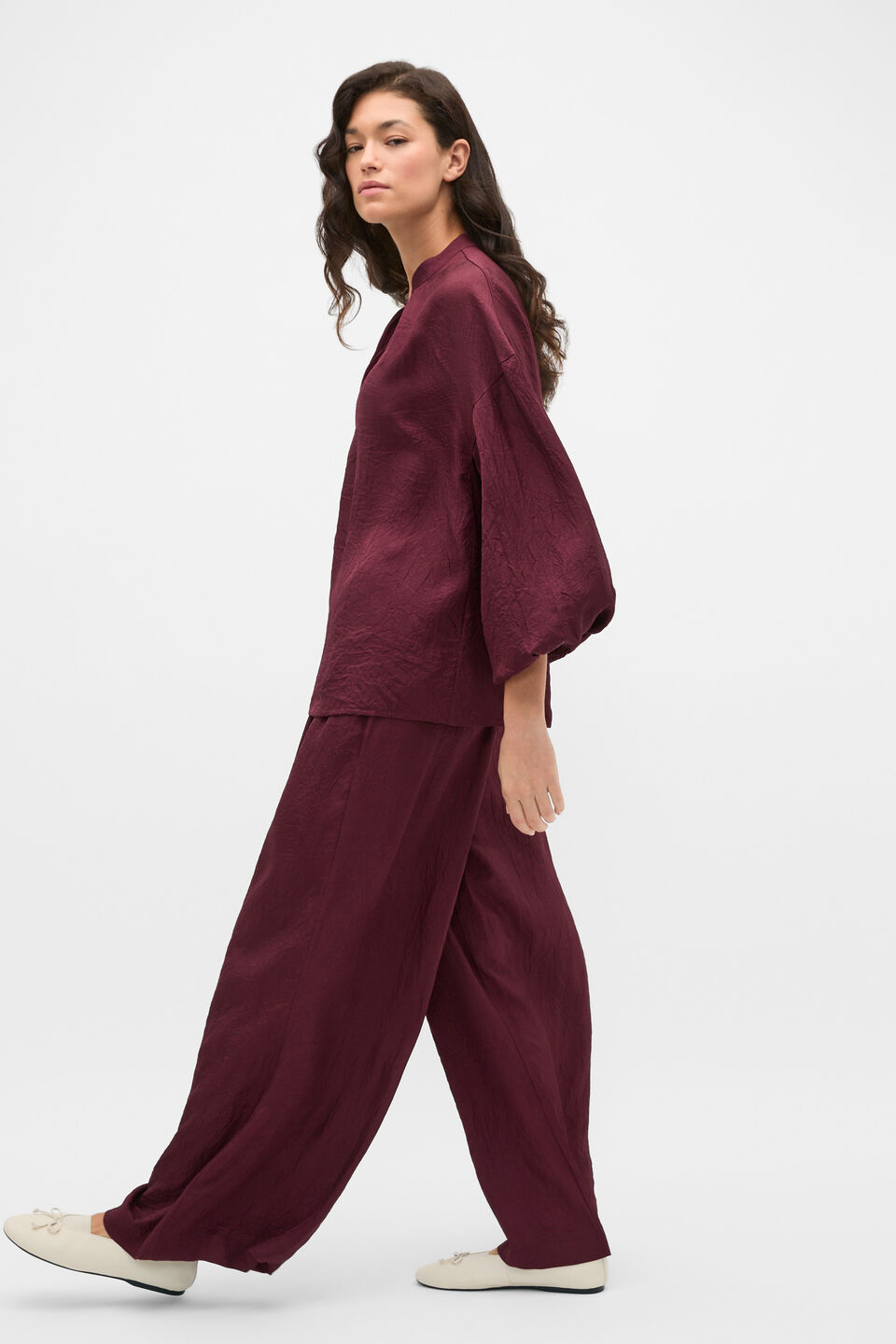 Textured Satin Gathered Pant  Plum Red