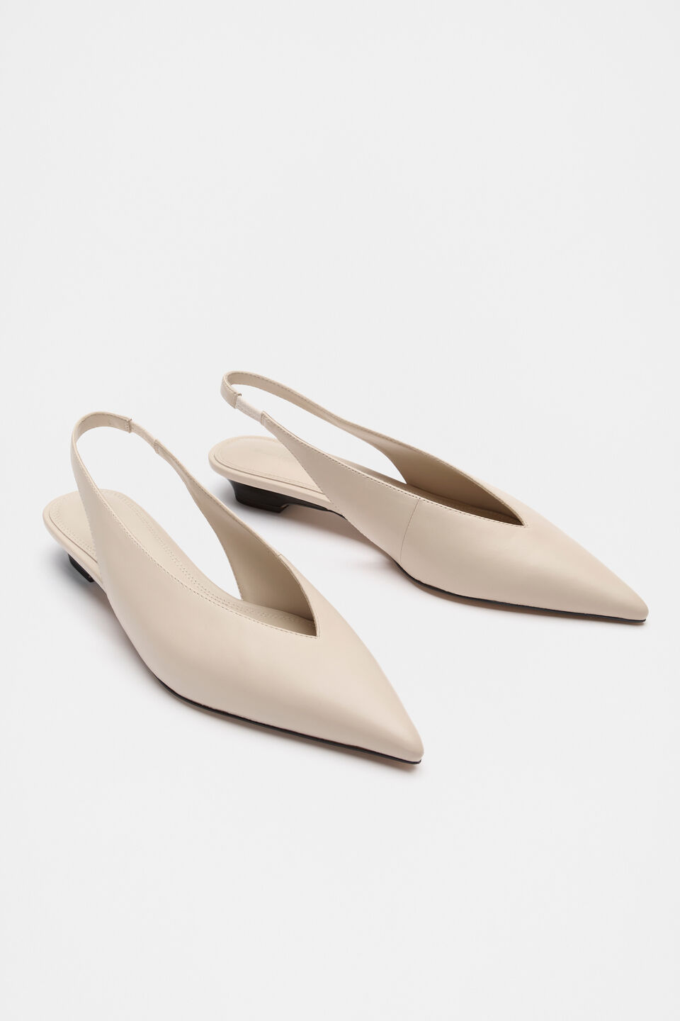 Avery Slingback  Oat
