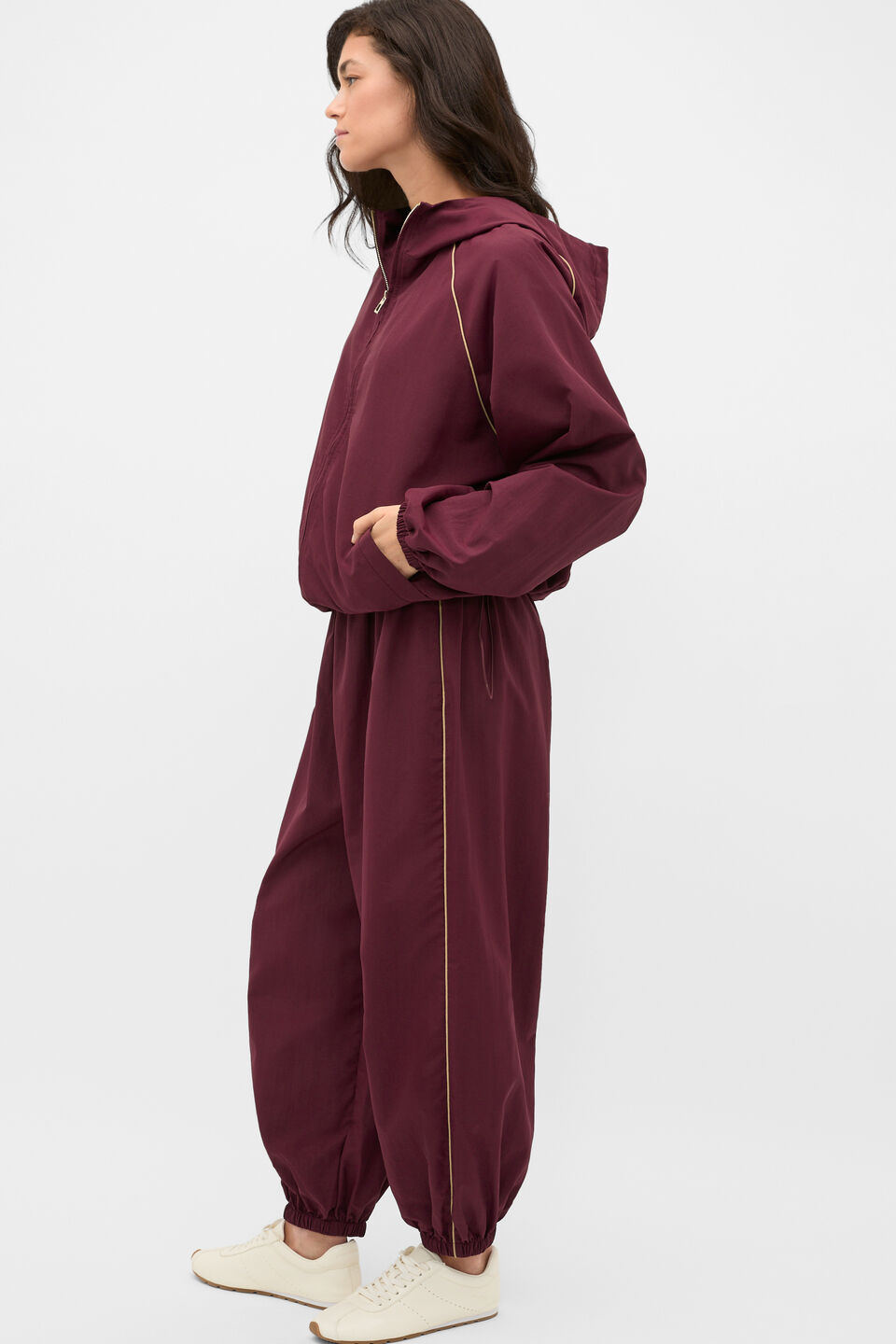 MD Parachute Barrel Pant  Plum Red