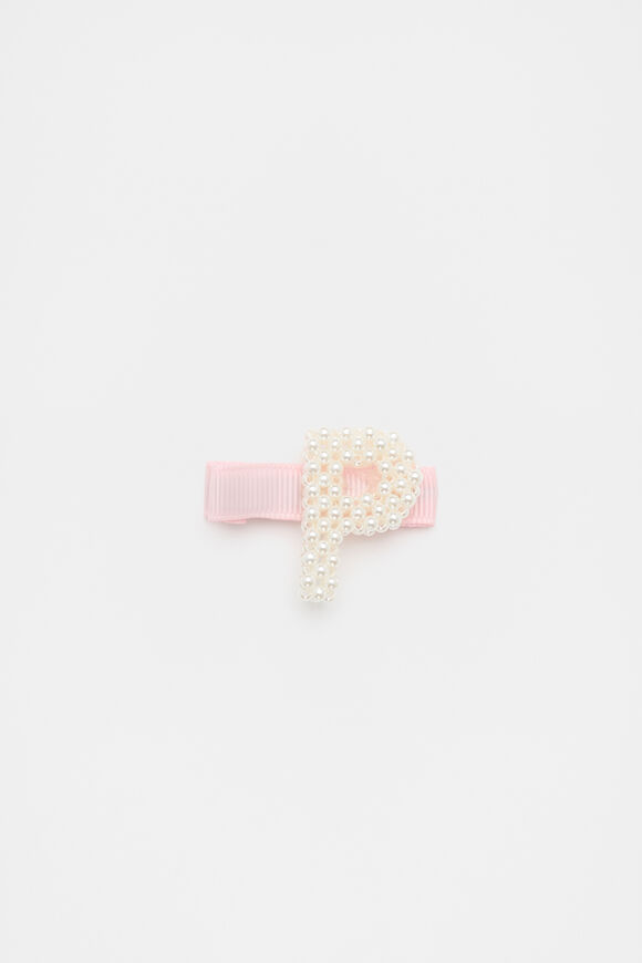 Initial Pearl Duck Clip  P  hi-res