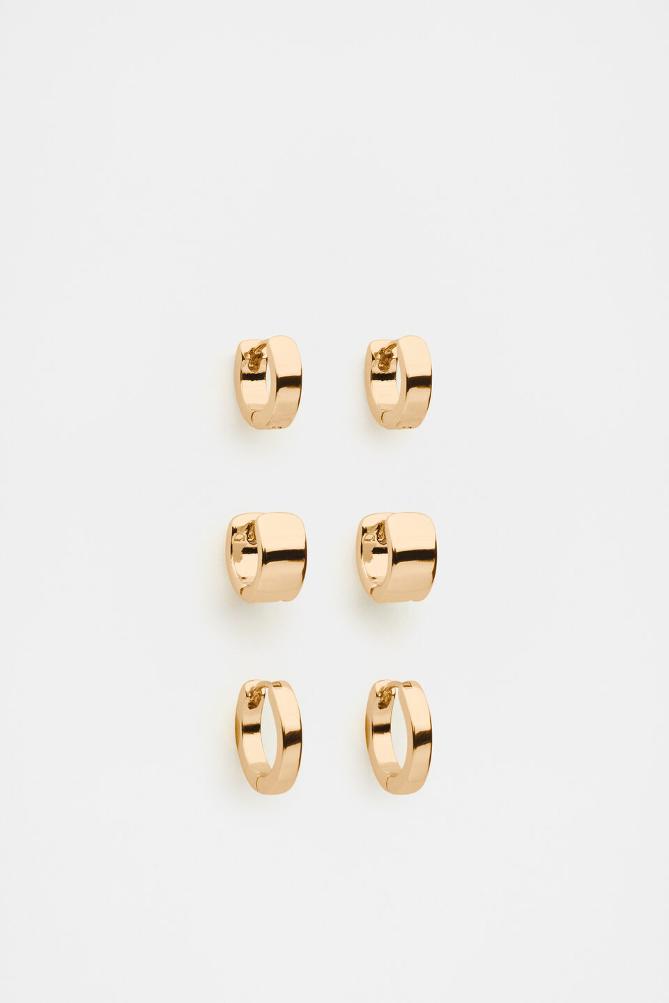 Disc Huggie Ear Pack  Gold