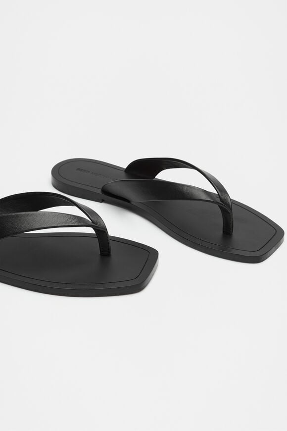 Kenna Leather Flip Flop  Black  hi-res