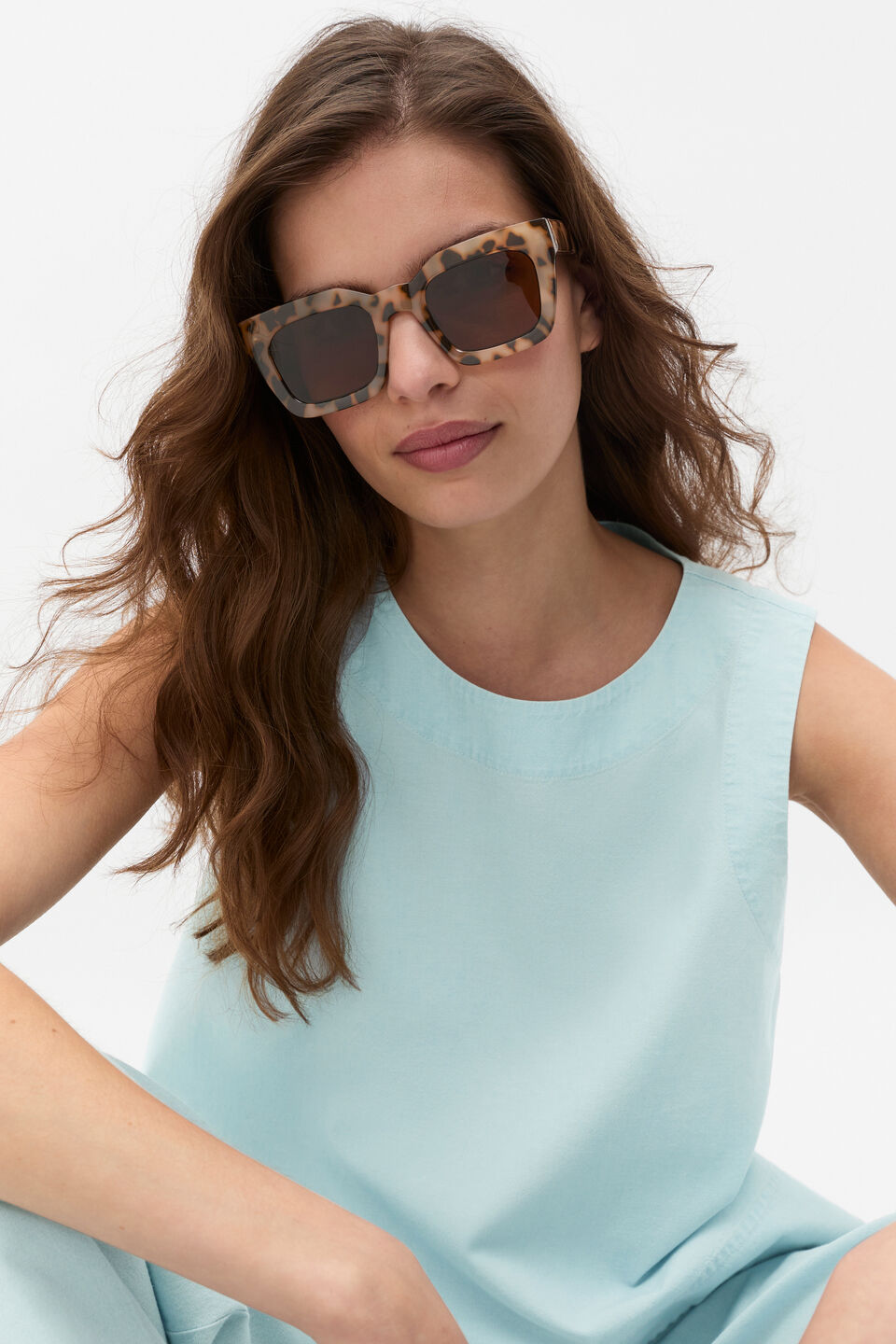 Kaitlyn Rectangle Sunglasses  Milky Tort