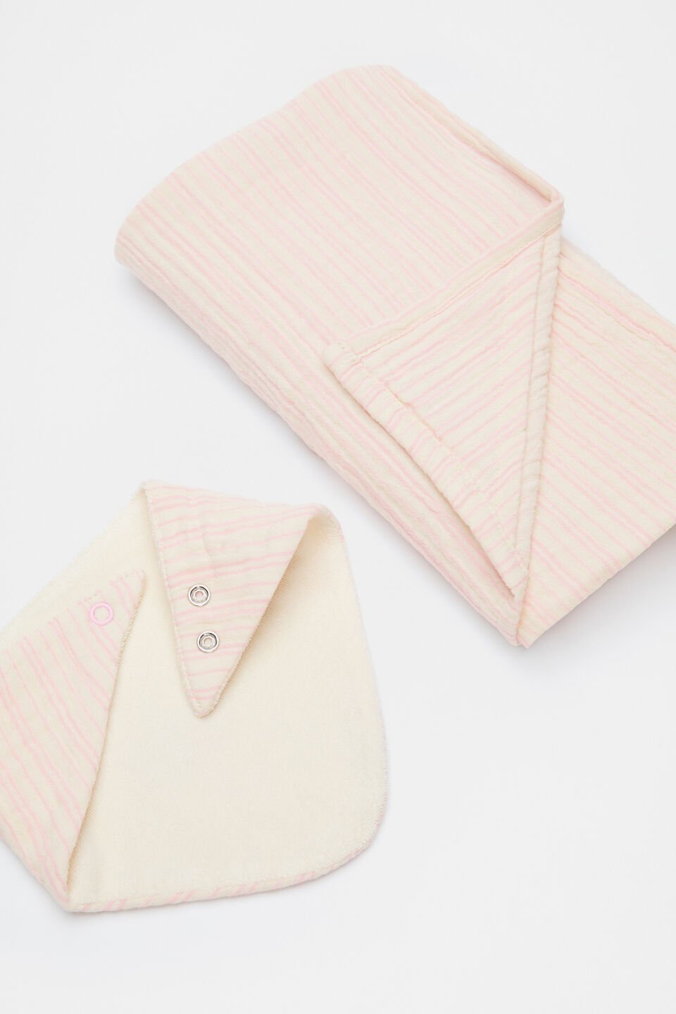 Logo Wrap and Bib Set  Blossom