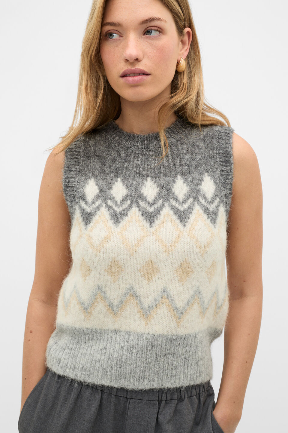 Argyle Knit Vest  Pale Slate Marle
