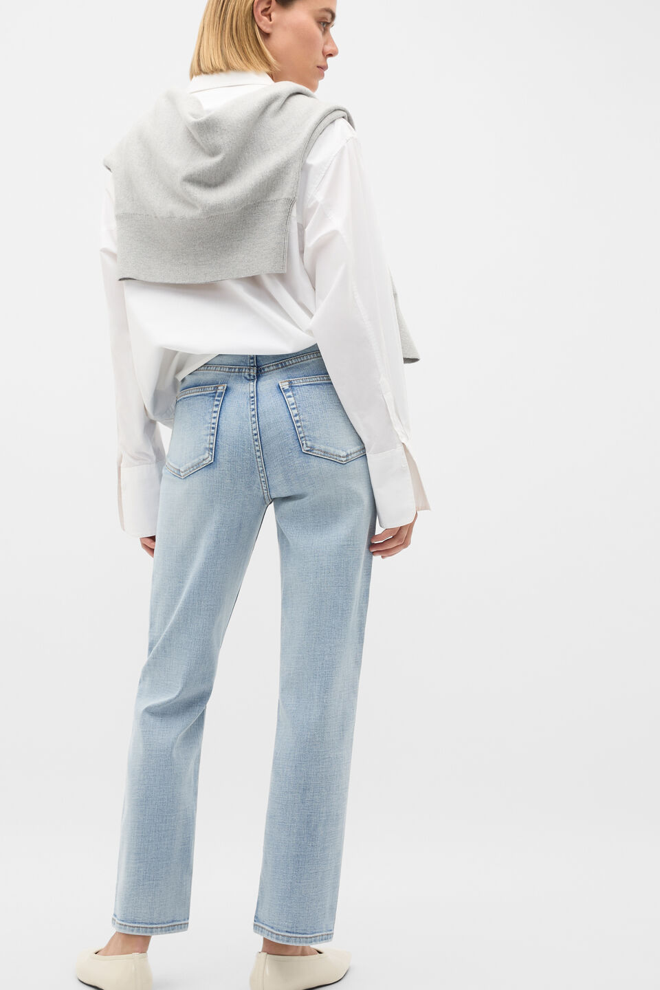 Core Straight Leg Stretch Jean  Mid Blue Wash