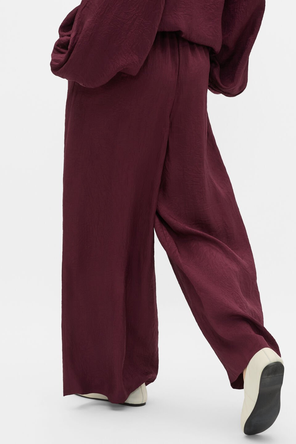 Textured Satin Gathered Pant  Plum Red