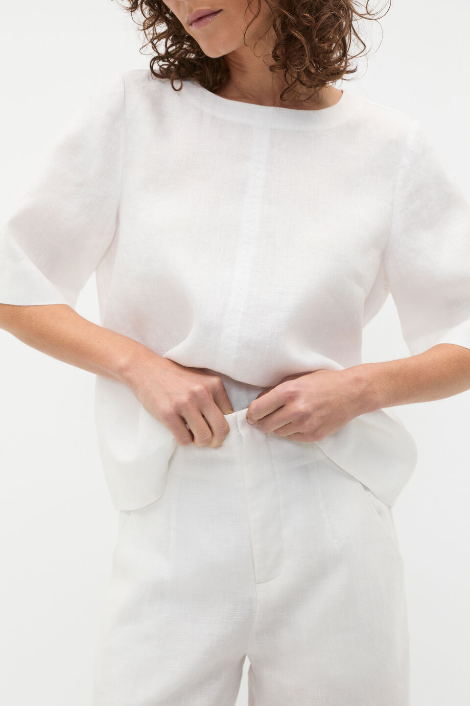 Core Linen Tee  Whisper White