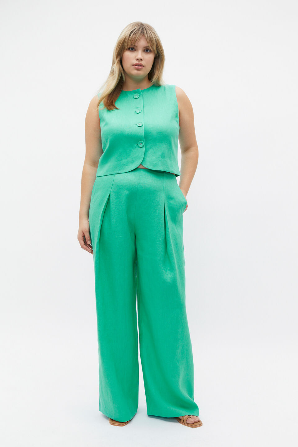 Linen Button Down Shell Top  Deep Emerald