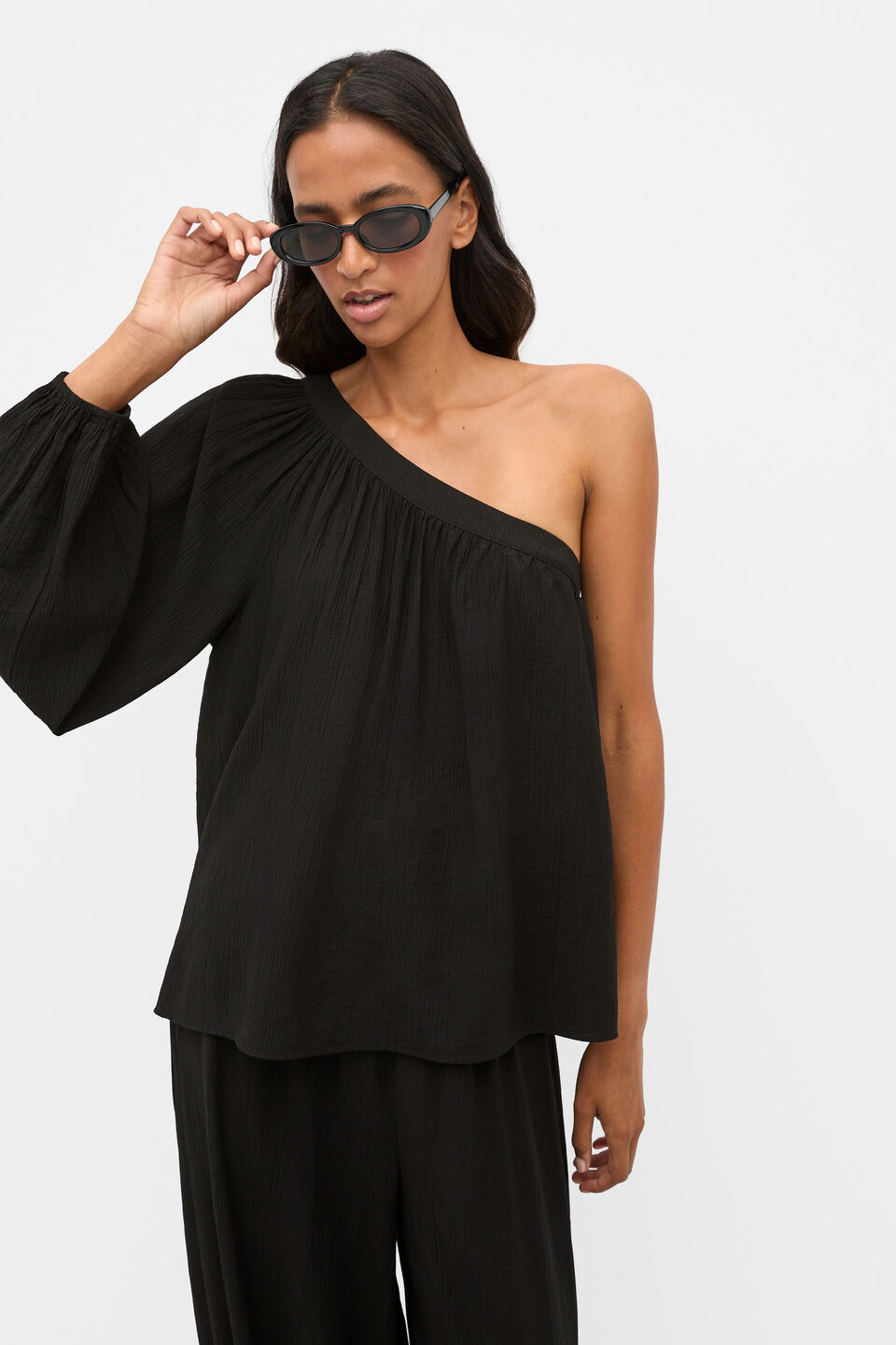 Plisse One Shoulder Top  Black