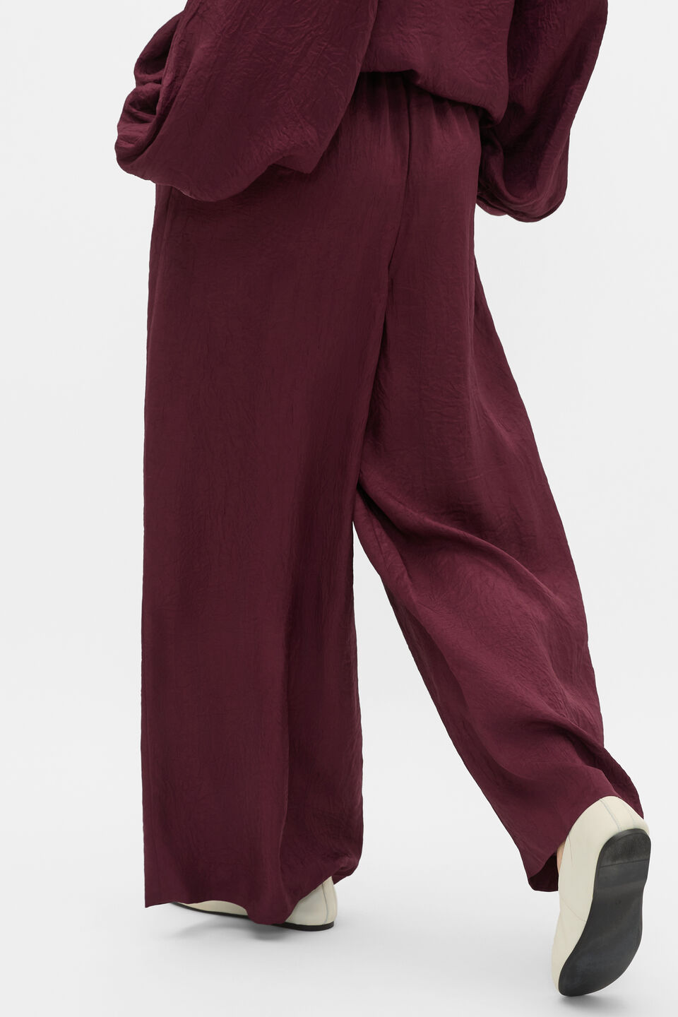 Textured Satin Gathered Pant  Plum Red