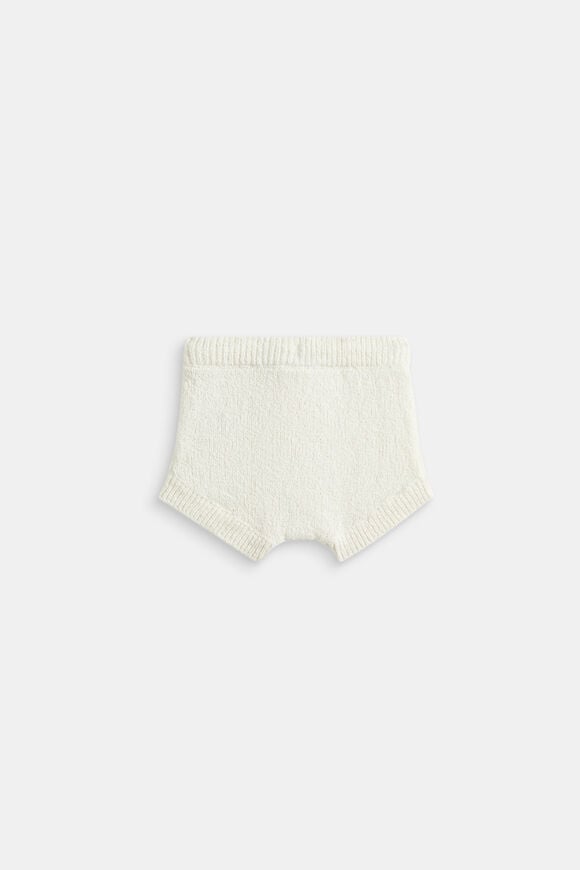 Boucle Bloomer  Classic Cream  hi-res