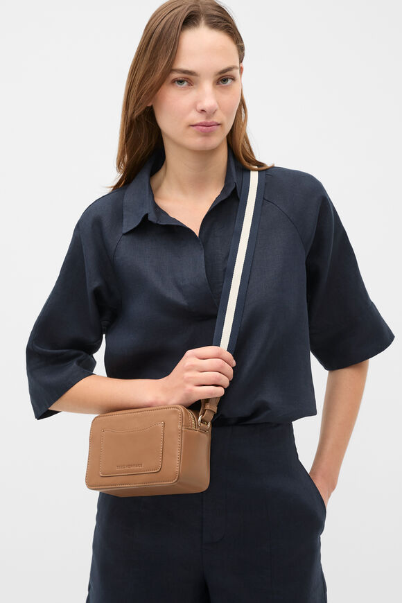Camera Bag  Tan  hi-res