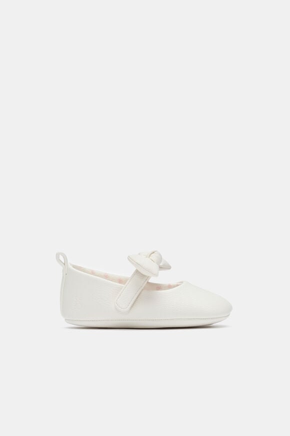 Mini Knot Bow Ballet  Classic Cream  hi-res