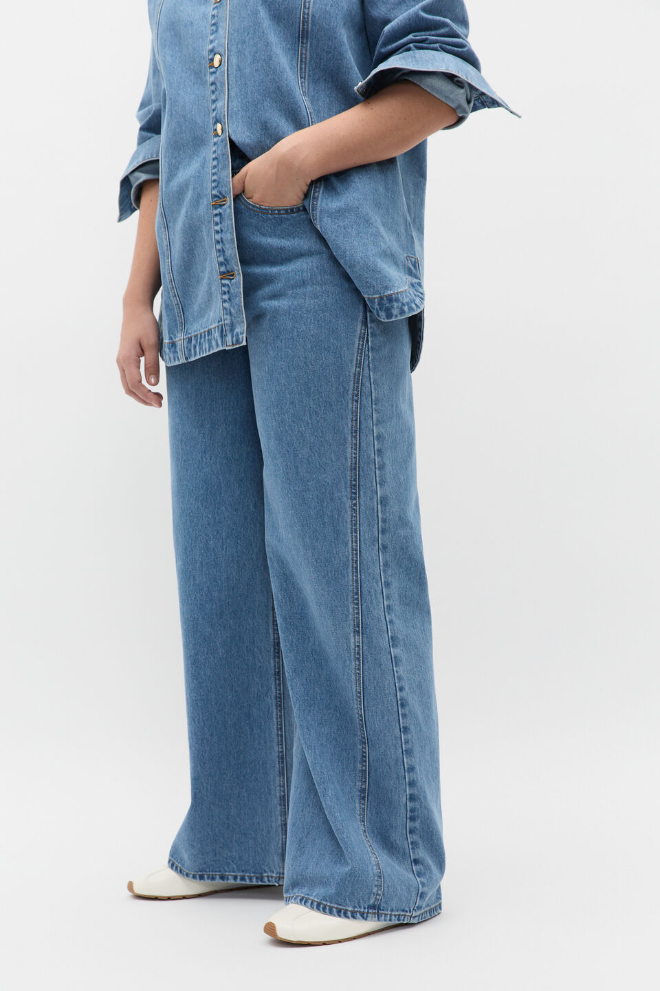 Denim Side Panel Jean  Ice Blue Wash