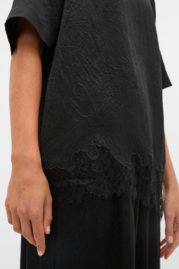 Crinkled Satin Longline Lace Tee  Black  hi-res