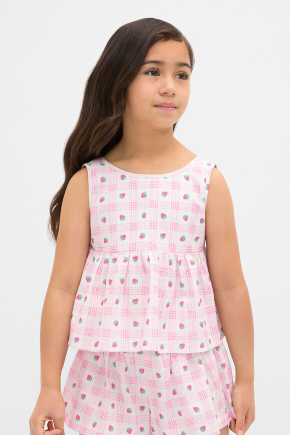 Strawberry Top  Classic Cream  hi-res