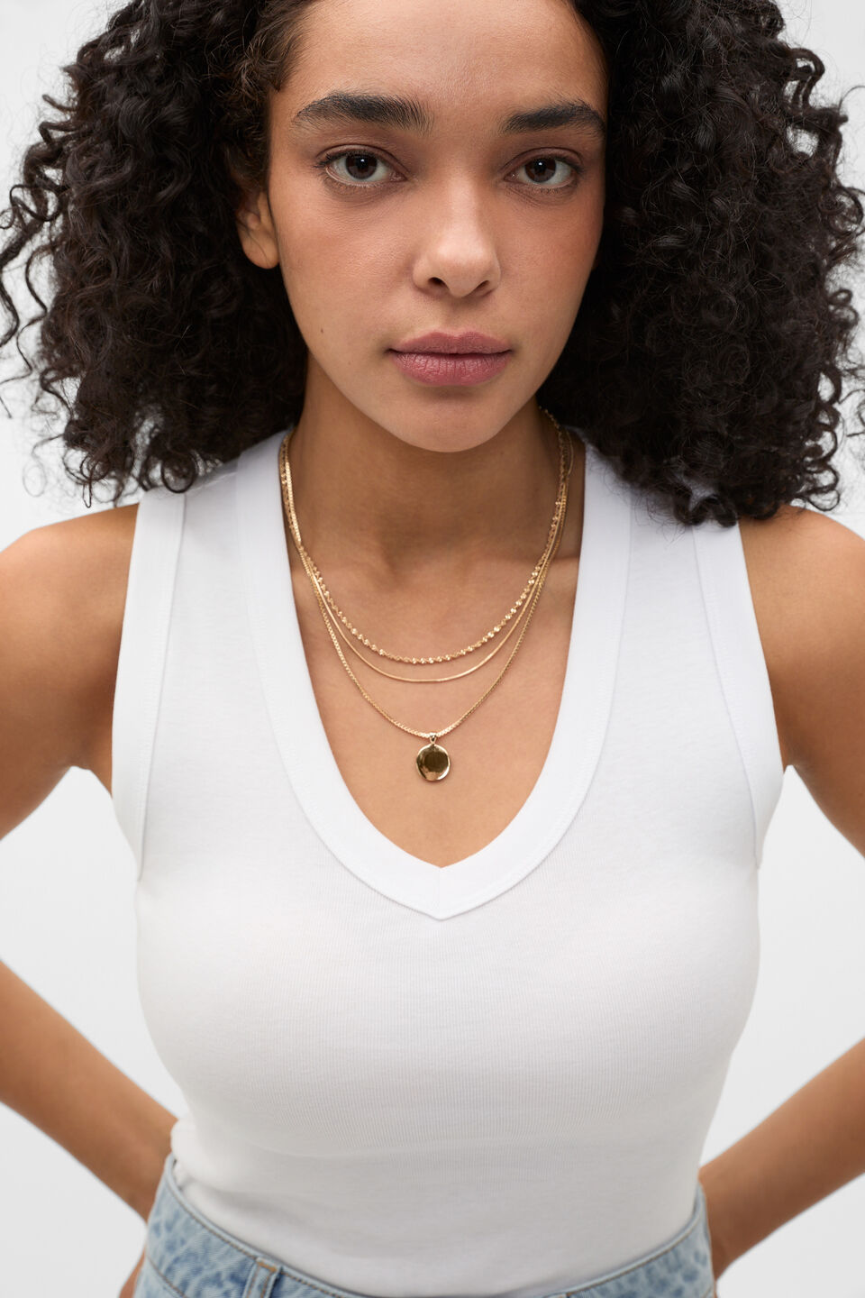Disc Pendant Necklace  Gold