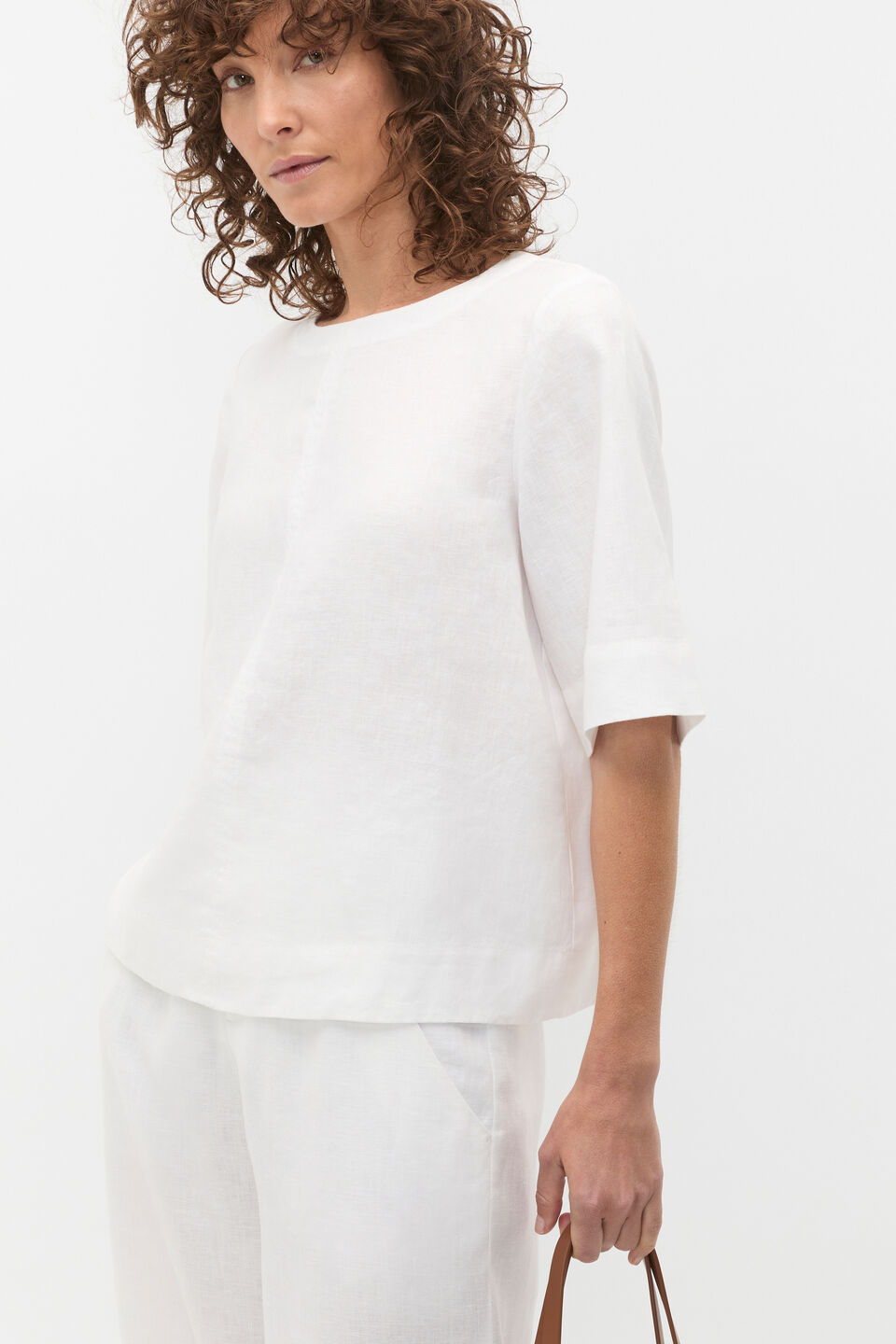 Core Linen Tee  Whisper White