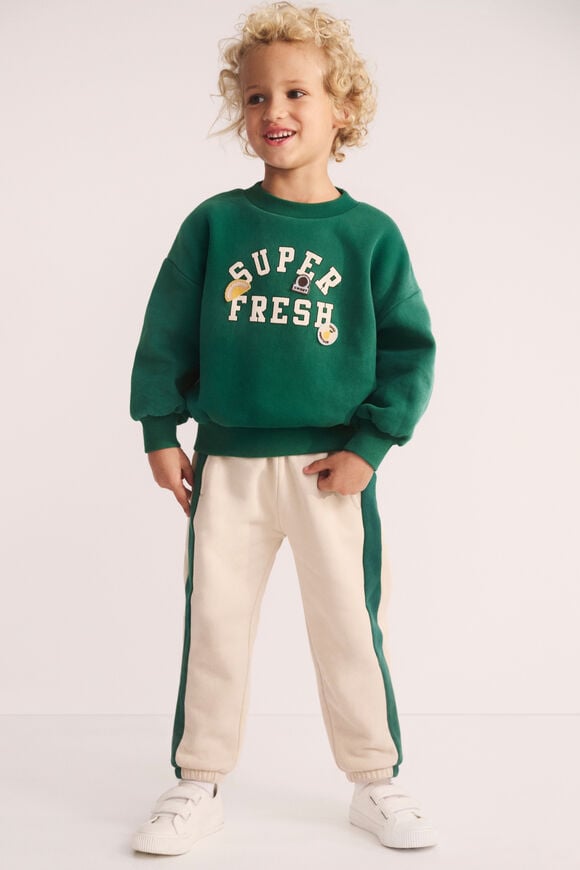 Fresh Sticker Sweat  Jungle Green  hi-res