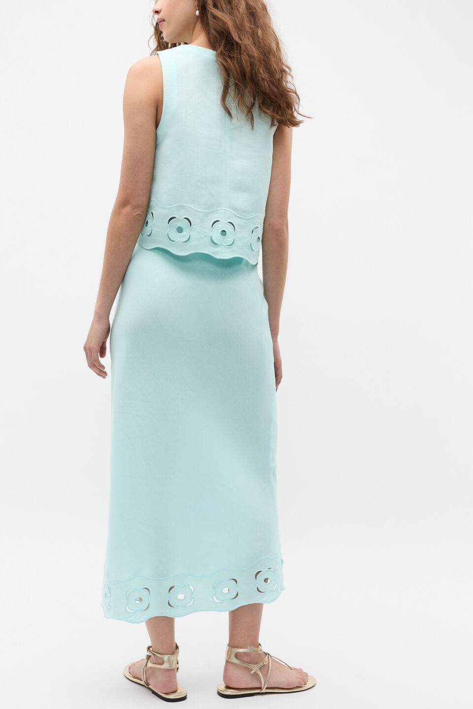 Retro Embroidered Hem Tank  Skyway