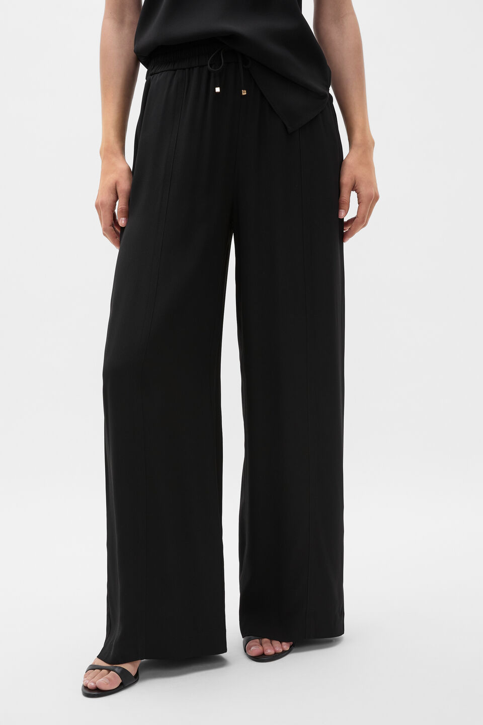 Satin Back Wide Leg Pant  Black
