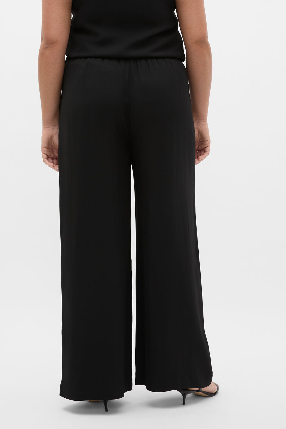 Satin Back Wide Leg Pant  Black