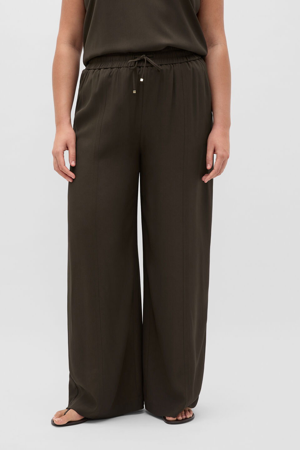 Satin Back Wide Leg Pant  Dark Espresso