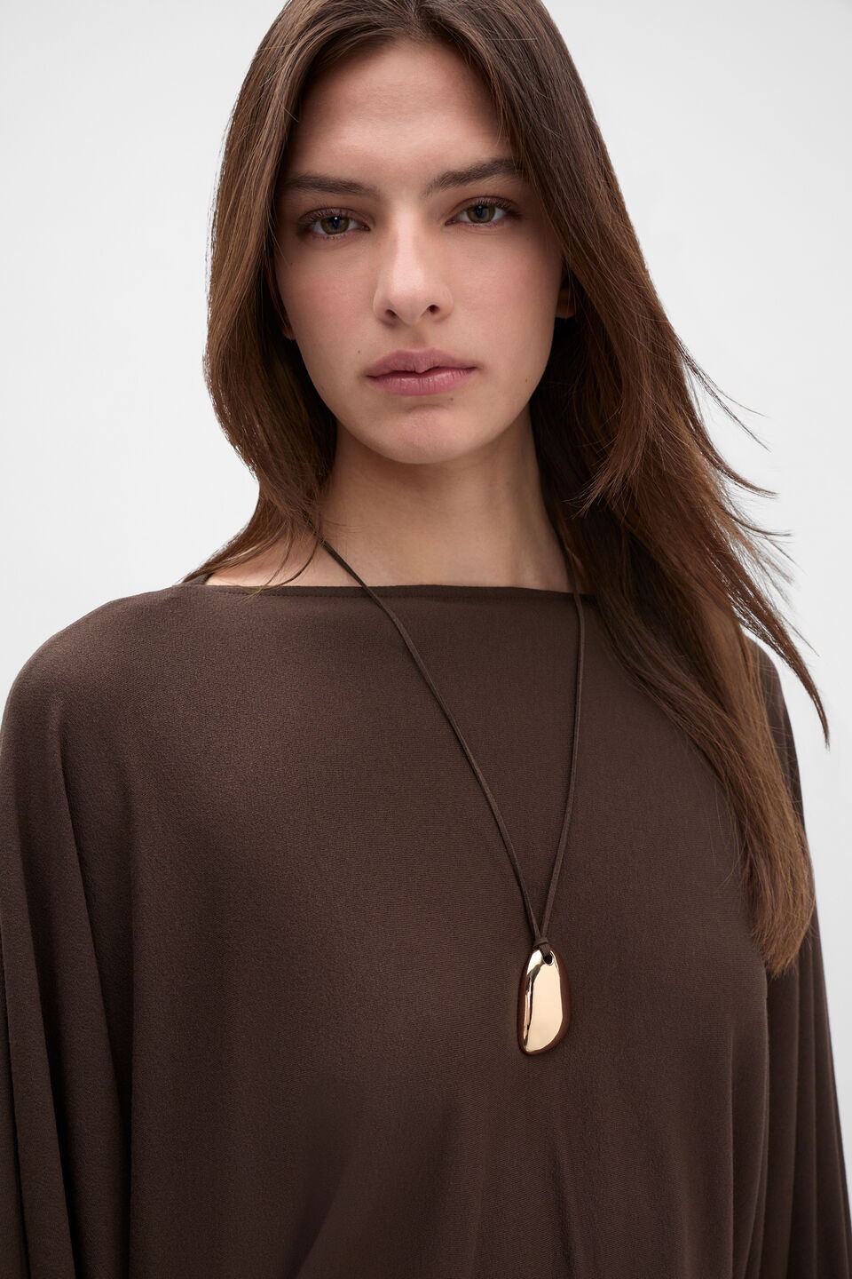Adjustable Pebble Pendant Necklace  Gold