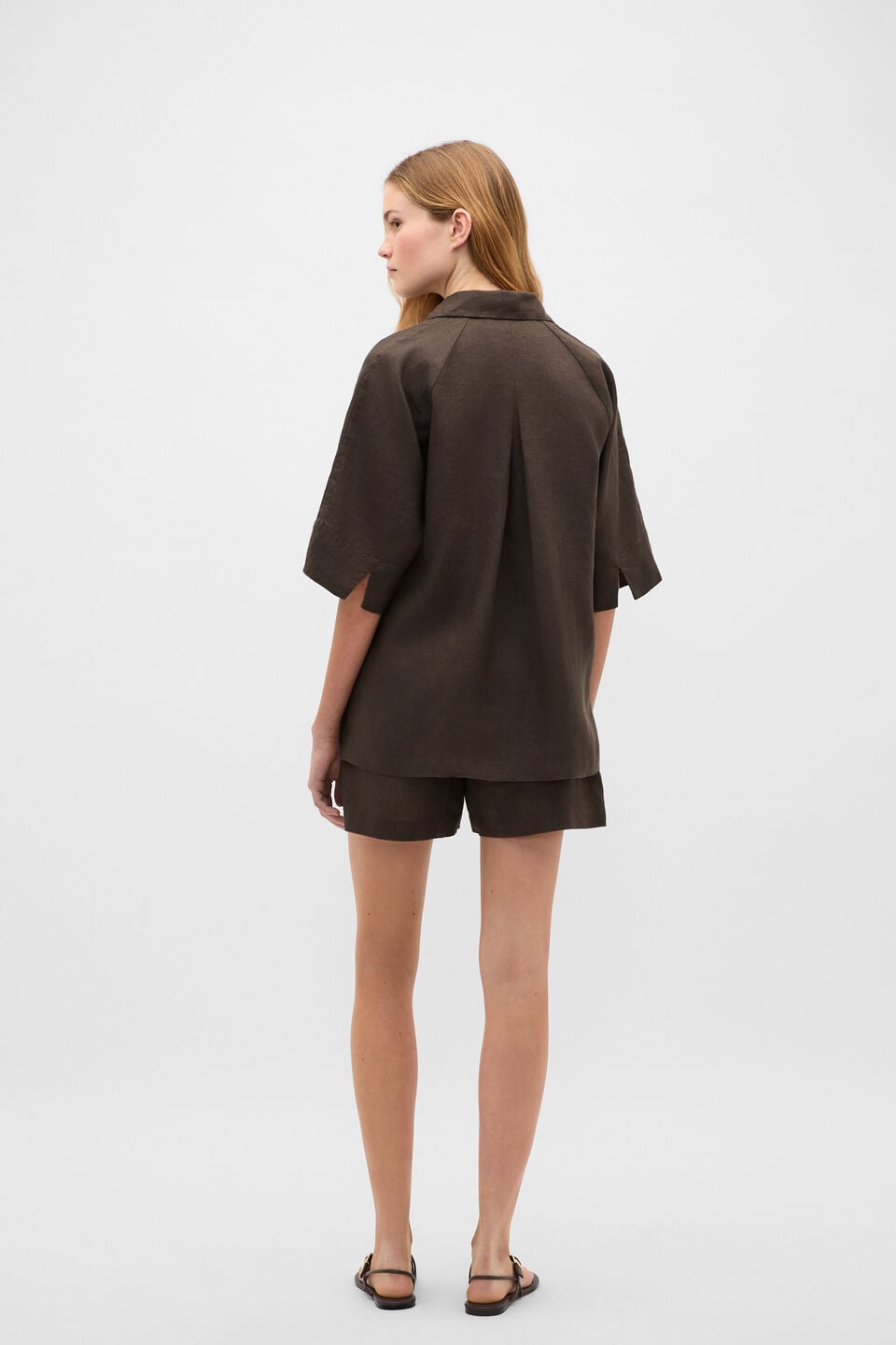 Core Linen Half Placket Popover  Dark Espresso
