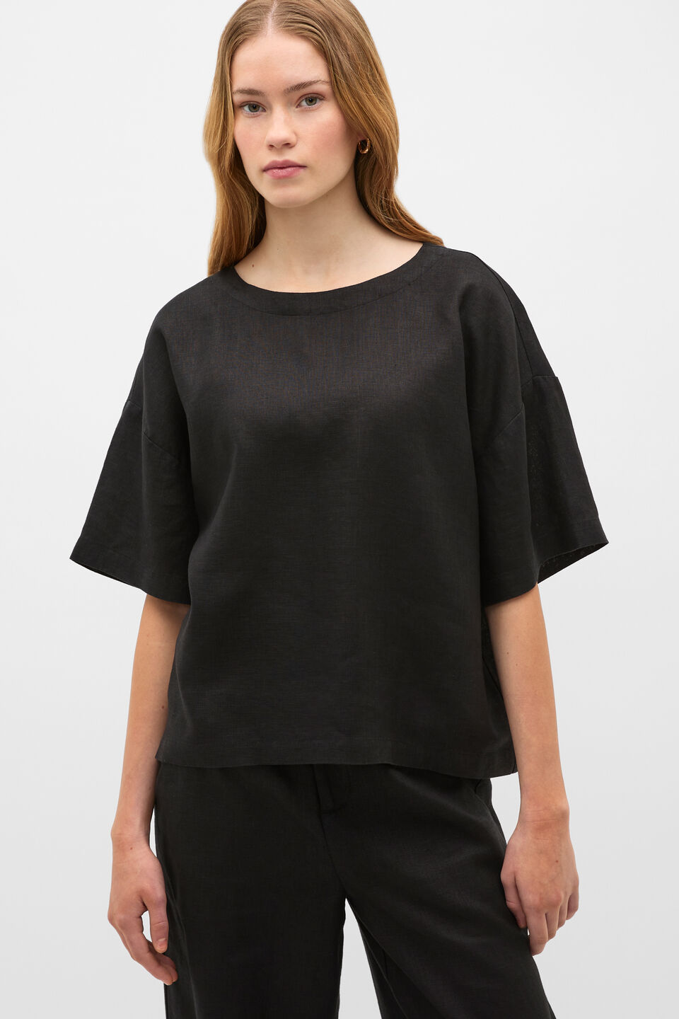 Core Linen Relaxed Tee  Black