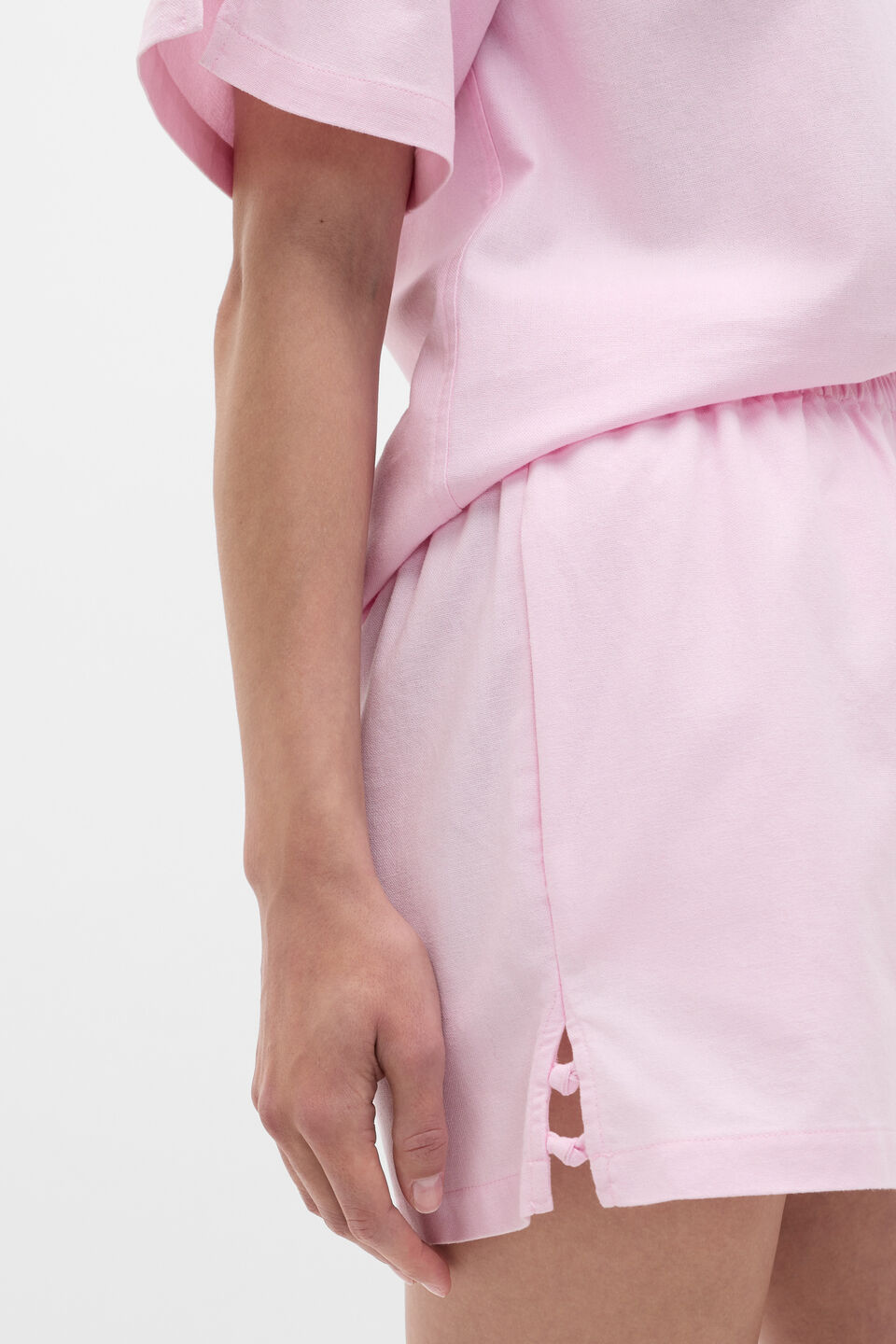 Knot Detail Short  Petal Pink