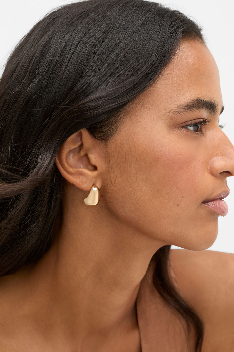 Curved Earring  Gold